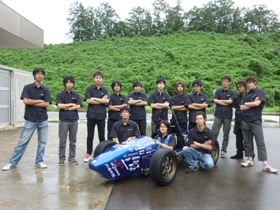 車輌,メンバー集合写真